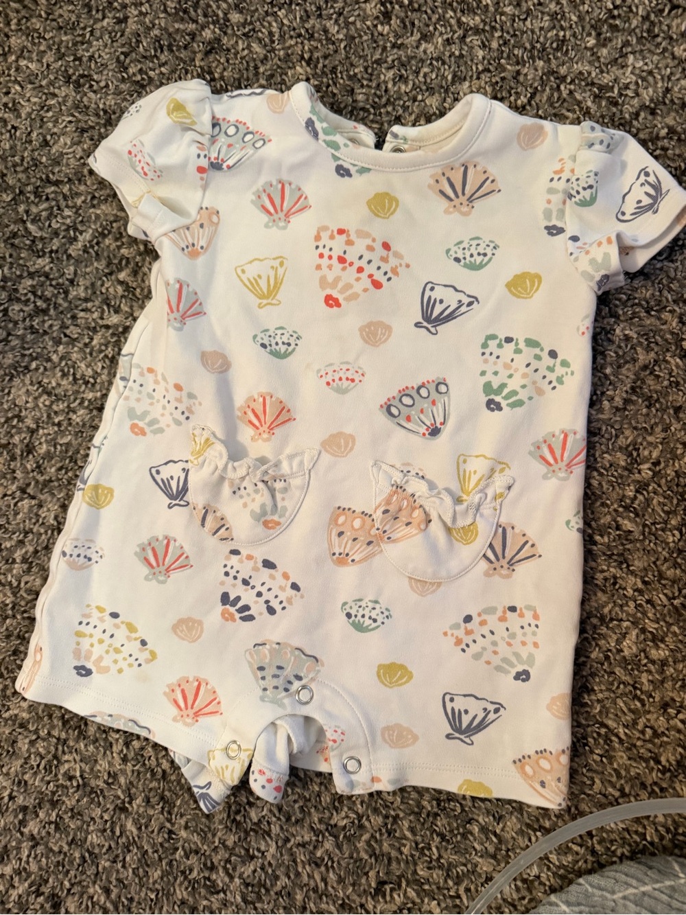 Pehr sea shell white romper / onsie size 6-12 mos